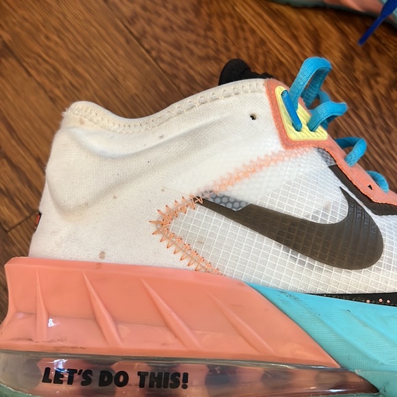 Nike Lebron 18 Low Summit White Space Jam (GS) - Picture 8 of 13